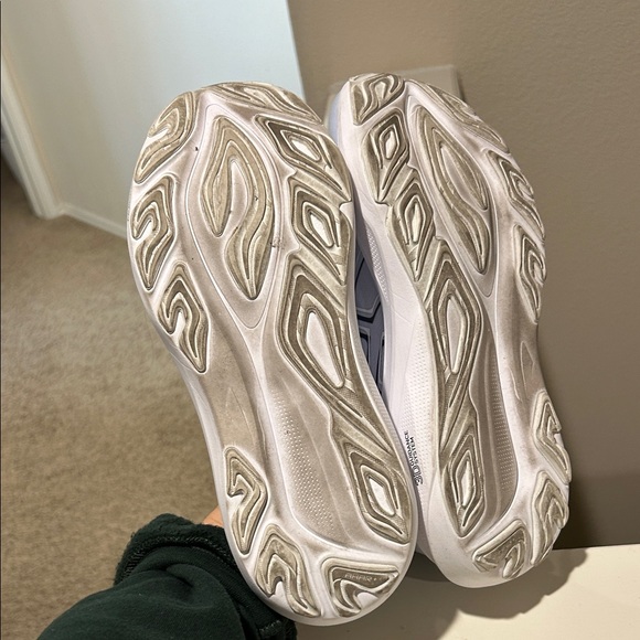 ASICS GT 2000 - Picture 3 of 3